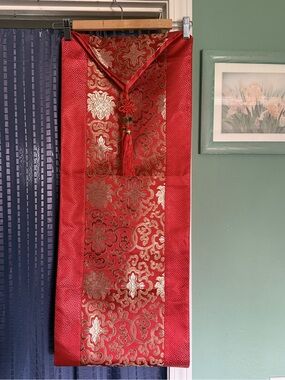 Vintage Chinese Silk Brocade Table Runner Red Gold Pattern Tassels 77x13”